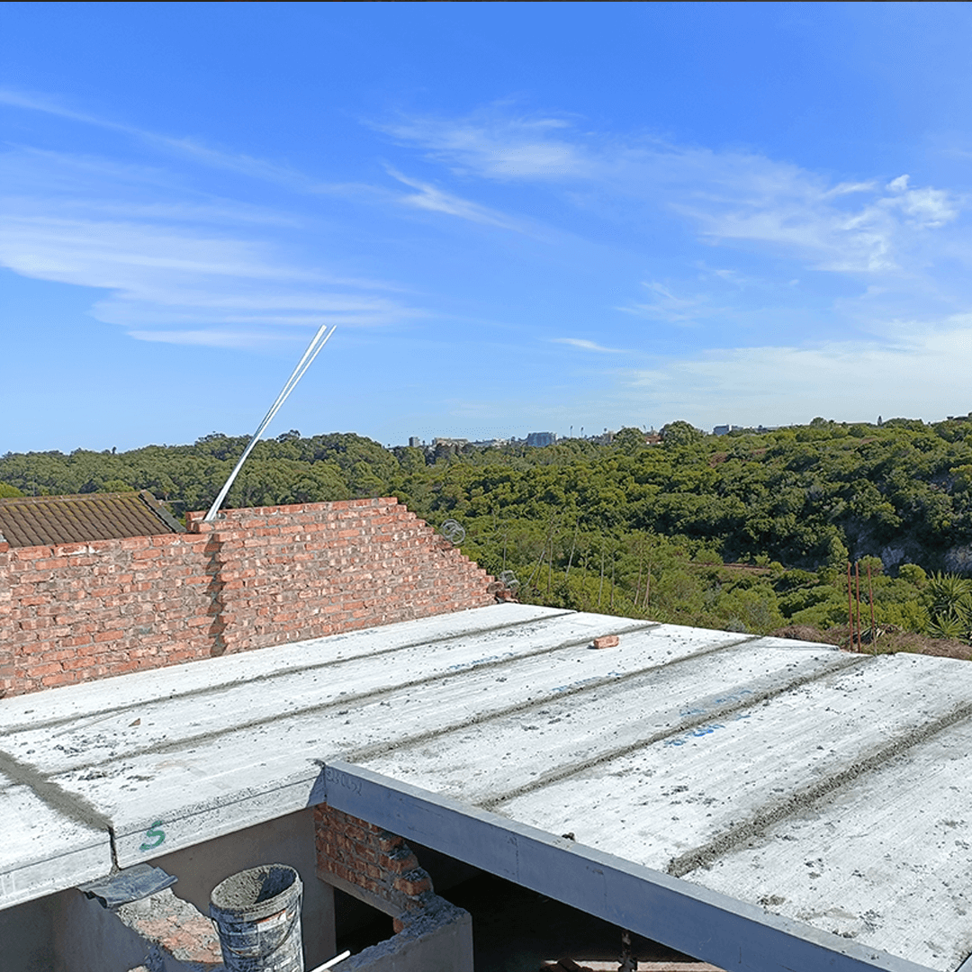 CONSTRUCTION-Photo 1